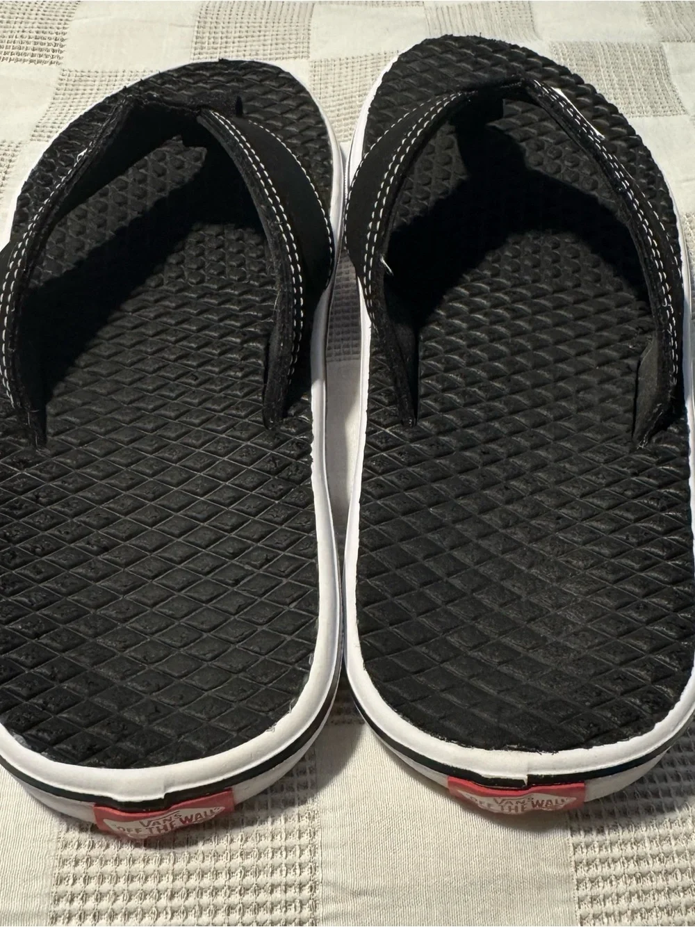 Vans Men’s Black & White Flip-Flop Sandals